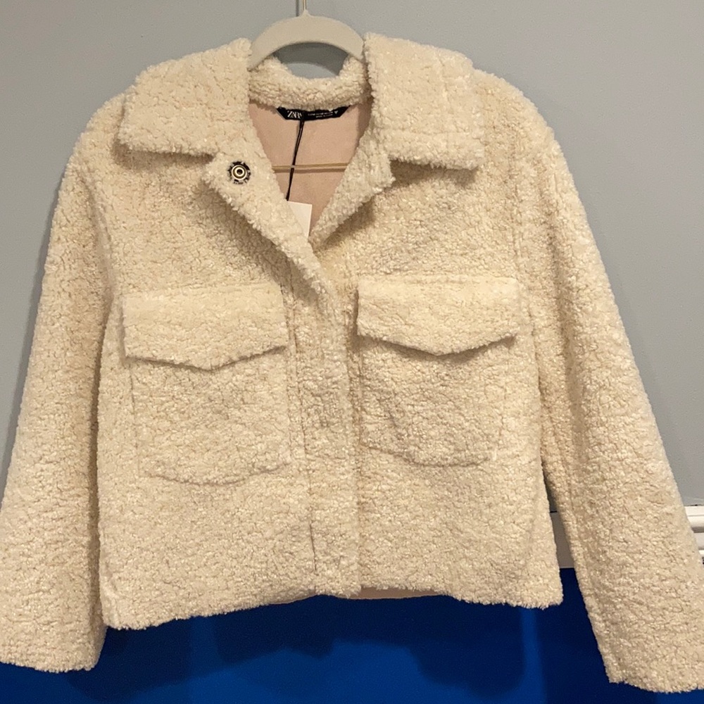 Zara Coat//Fuzzy Double Pocket